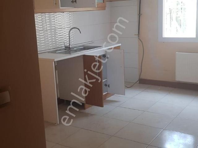 Yeşilevler Kıyıkent Toki’de Yüksek Giriş, Kapalı Mutfak 2+1 Kiralık Daire