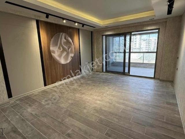 Yeşilloft'tan Kiralık 4+1 Lüks Daire