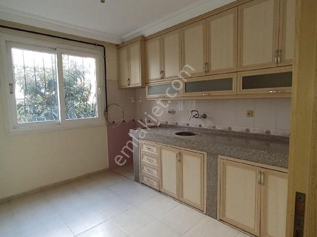 Yeşiltepede Veli Yavuz Okulu Civarı Kiralık 2+1 Müstakil