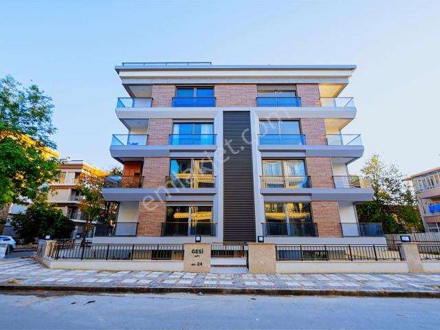 Yeşilyurt'ta 4+2 Sıfır Kiralık Dubleks Daire