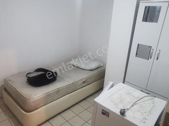 Yeşilyurt Mahallesinde 1+1 Kiralık Boş Apart Daire