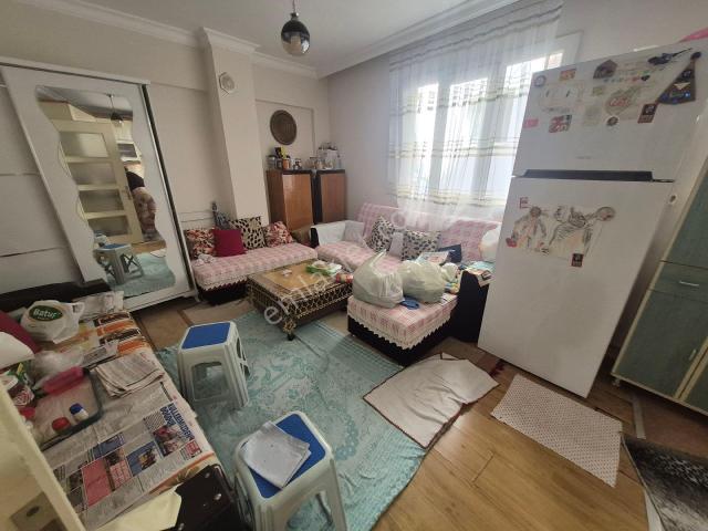 Yeşilyurt Yıldız Caddesi Yakını 2+1 Satılık Daire