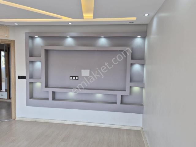 Yeşilyurta Alpaslan Türkeş Bulvarı Satıllık 3+1 Lüx Daire