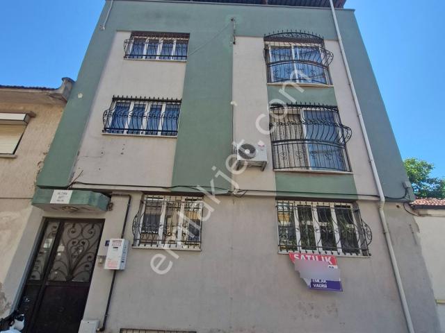 Yeni Mah.'de Doğalgazlı Zemin Kat 2+1 Satılık Daire