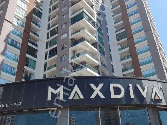 Yeni Mah Mezitli Kaymakamlık Civarı Merkezi Konum Kiralık 4+1