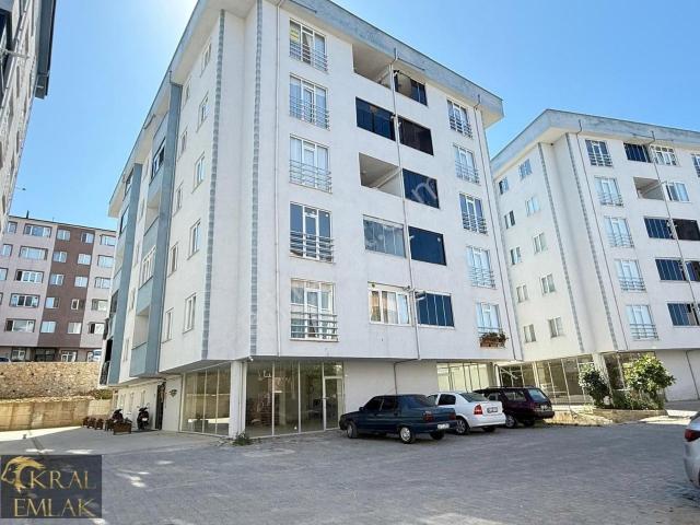 Yeni Mahahllede Oldukça Geniş 5+1 Satılık Dubleks Daire