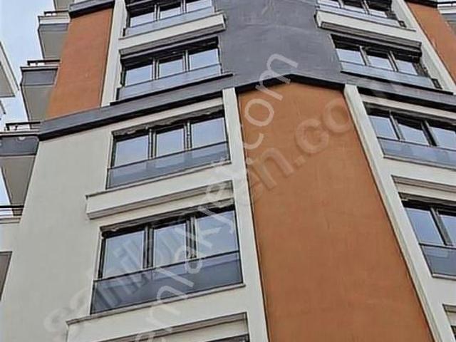 Acil. Son Fiyattır.yeni Mahalle De Merkezi Konumda Koridorlu, Geniş Eşyalı 1+1 Daire