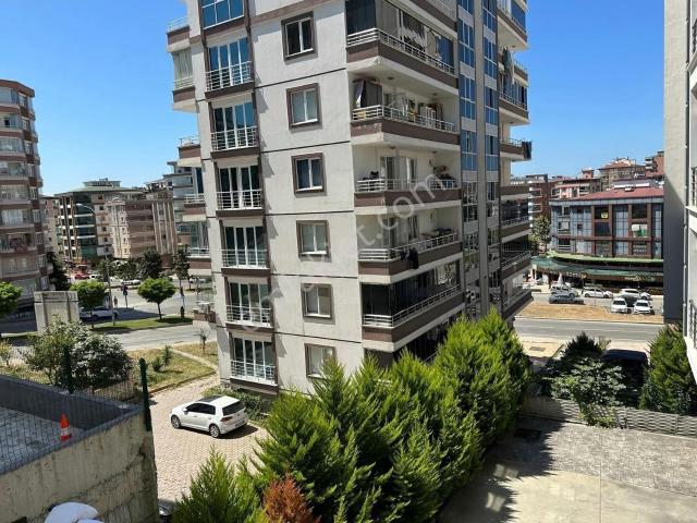 Yeni Mahalle De Tramvaya 150 Metre Mesafede Merkezi Konumda 2+1