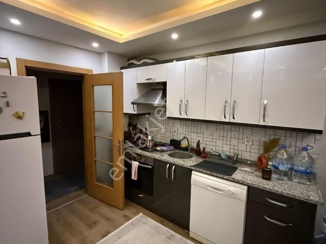 Yeni Mahallede 1+1 6 Yıllık Lüks Satılık Daire