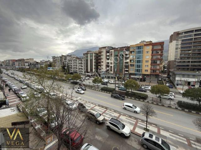 Yeni Mahallede 3+1 Açık Mutfaklı Satılık Arakat