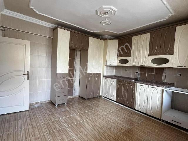 Yeni Mahallede Vakıfsız 3+1 Daire