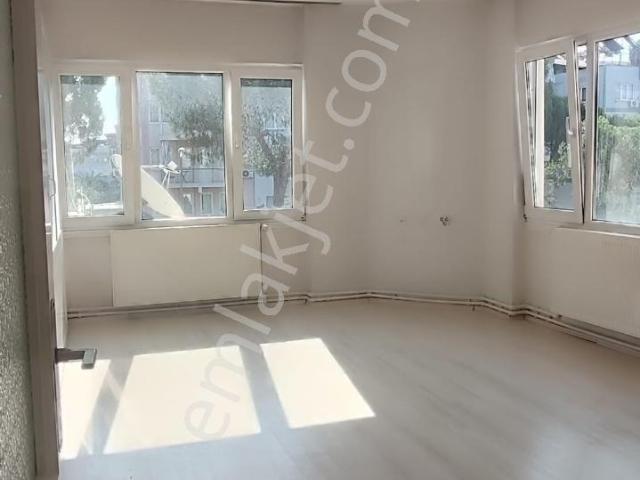 Yeni Mahalle'de Kiralık 3. Kat 3+1 Doğalgazlı Daire