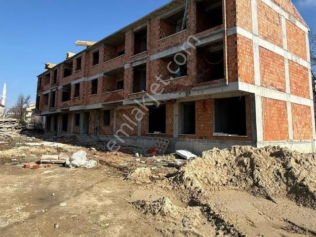 Yeni Mah'de 2+1 100 M² Millet Caddesine Yakın Daire