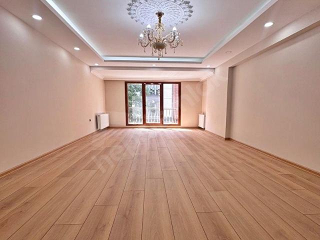 YENİ METRO GÜZARĞAHINDDA 3+1 SATILIK FIRSAT DAİRE