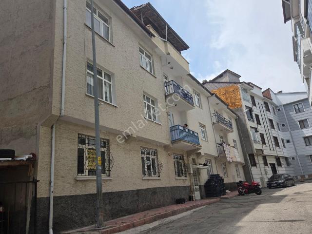 Yeni Mh. Üniversite Hastanesine Yürüme Mesafesinde 3+1 Giriş Kat Kiralık Daire