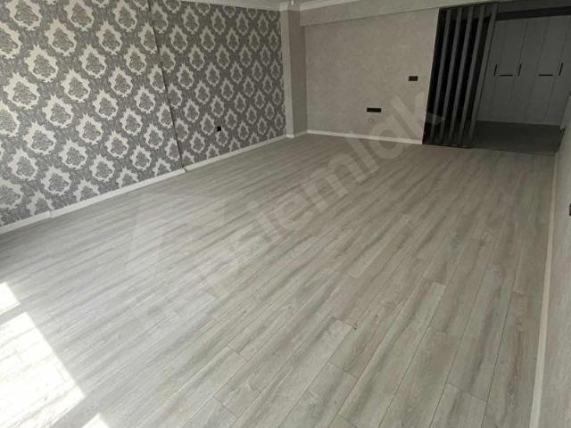 YENİ NESİLDEN VADİ MANZARADA OTURUMA HAZIR 3+1 SATLIK DAİRE !