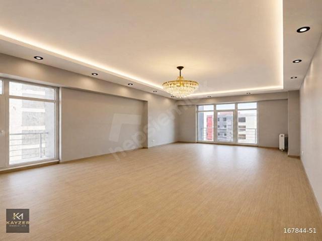 YENİ BİNA METROBÜSE 5DK MESAFE SİTE İÇİ GENİŞ 3+1 SATILIK DAİRE