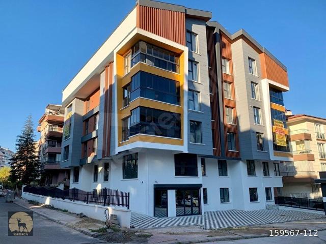 YENİ BİNADA 2.KATTA ASANSÖRLÜ EBEVEYN BANYOLU SIFIR 3+1 LÜKS DAİRE
