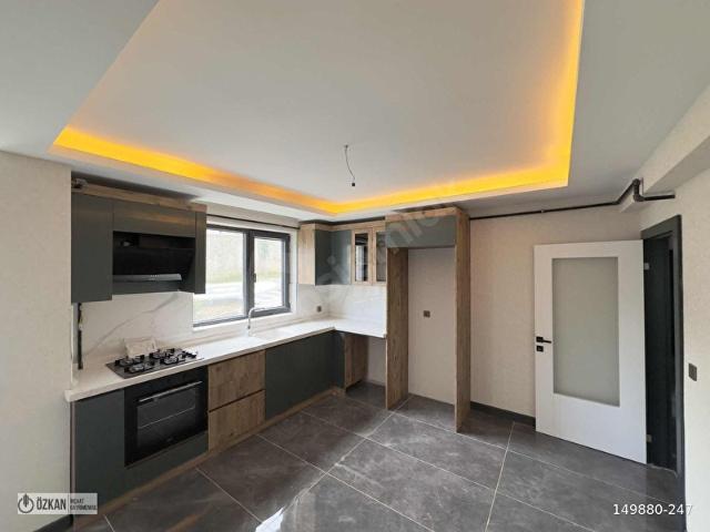 YENİ BİNADA OTURUMA HAZIR SIFIR 3+1 SATILIK LÜKS DAİRE