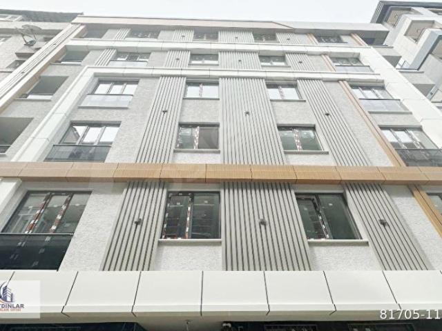 YENİBOSNA MERKEZ CAMİ YAKINI OTOPARKLI SATILIK SIFIR 2+1 DAİRE
