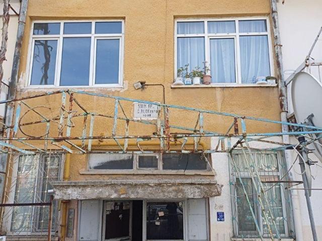 YENİŞEHİRDE YATIRIMLIK ACİL SATILIK 3+1 DAİRE