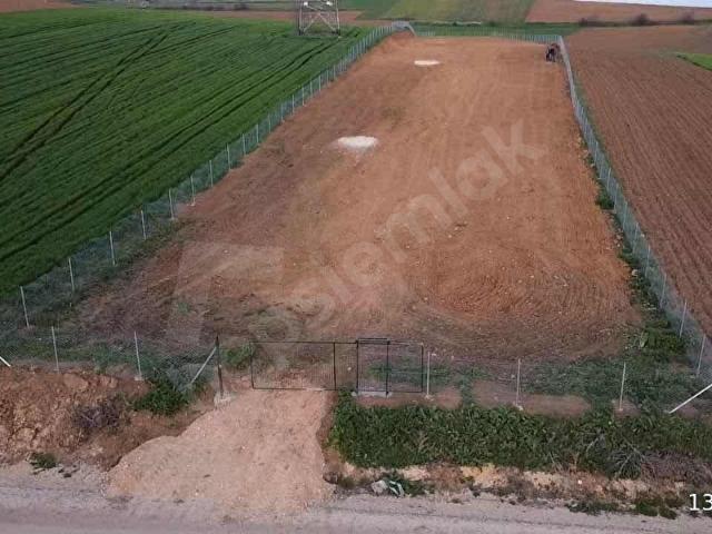 Yenişehir Demirboğa'da Mücavir Alan İçinde Yatırımlık Tarla