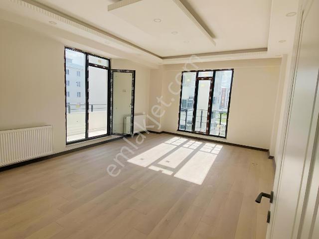 Yenişehir Emniyet Yakını Arakat Güney Kiralık 2+1