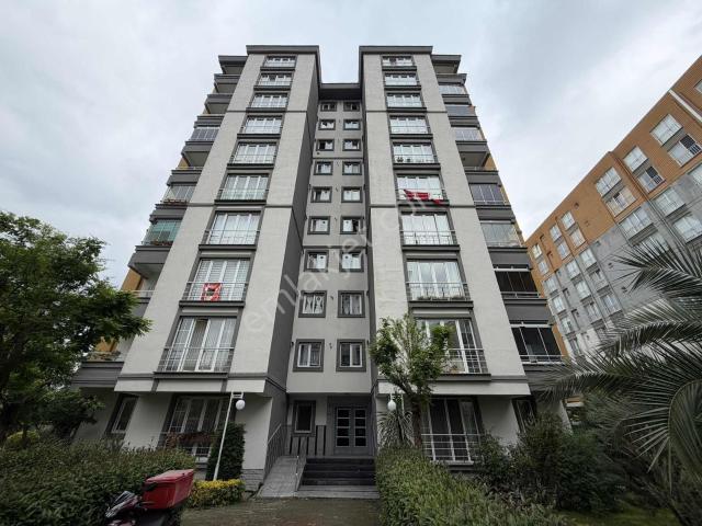 Yenişehir Mah. Site İçerisinde Bakımlı 3+1 Kiralık Daire