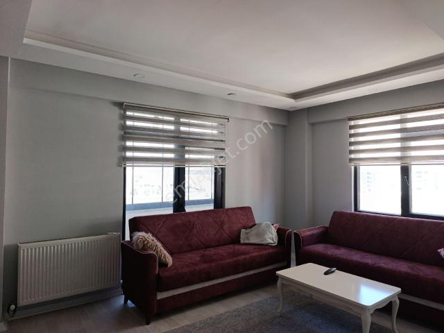 Yenişehir Mahallesi'nde Kiralık Lüks Eşyalı Arakatta Kapalı Otoparklı Ayrı Mutfaklı 1+1 Daire