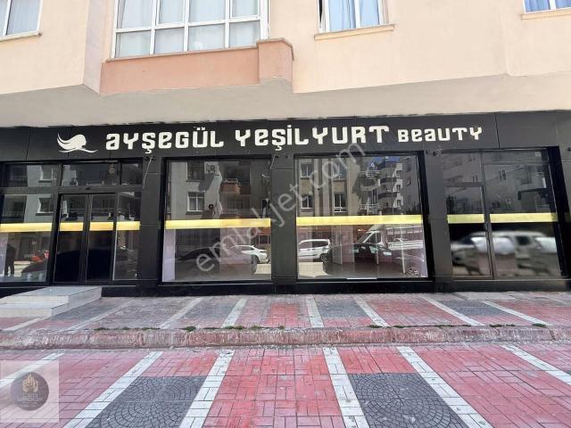 Yenişehir Palmiyede Kiralık 210 Metre Dükkan