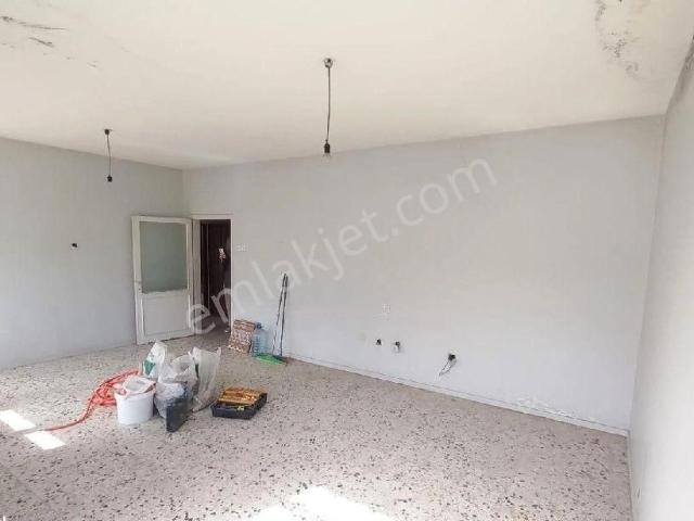 Yenişehir Piri Reis Mahallesi'nde 2+1 Geniş Oturma Sahip Satılık Kelepir Daire