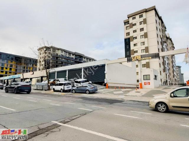 Yenişehir Reyhan Cadde Üzerinde 1200 M2 Depolu Mağaza