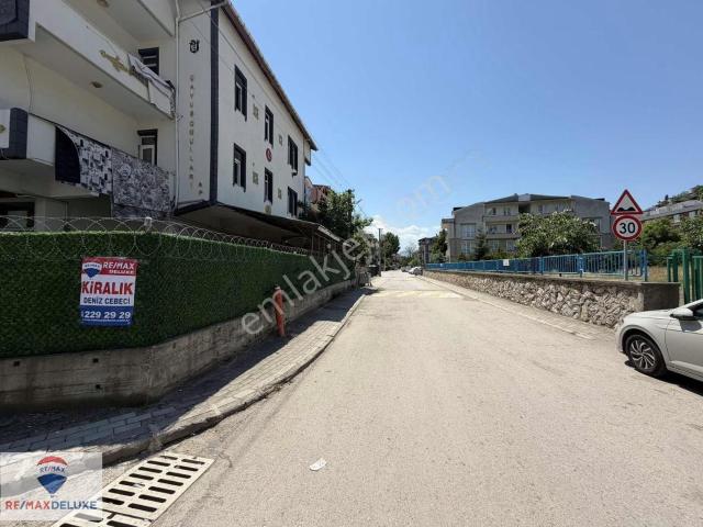 Yenişehir'de Kiralık 70 M2 Dükkan