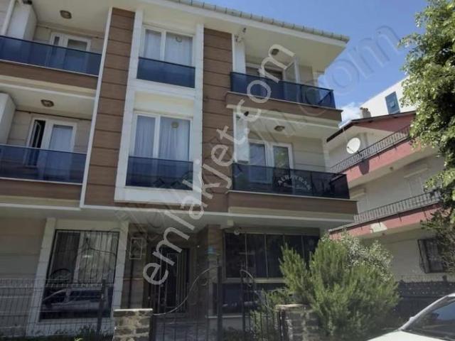 Yeni Emniyet Arkasında 1+1 Eşyalı Balkonlu Daire