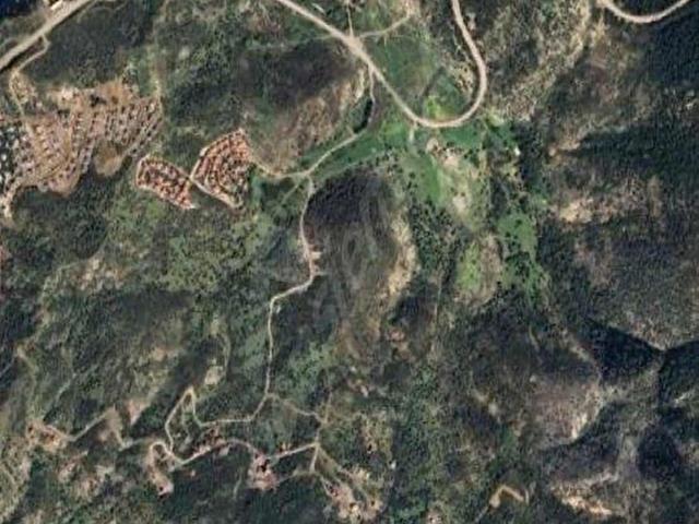 YENİ FOÇA SAZLICA'DA DENİZ MANZARALI SATILIK VİLLA ARSASI
