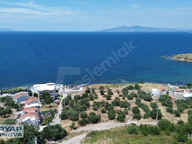 Yeni Foça'da Deniz Manzaralı 4.635 m2 Satılık Arsa