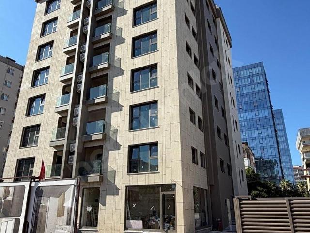 YENİ Girne hastaneler bölgesinde 58m2 net kiralık dükkan