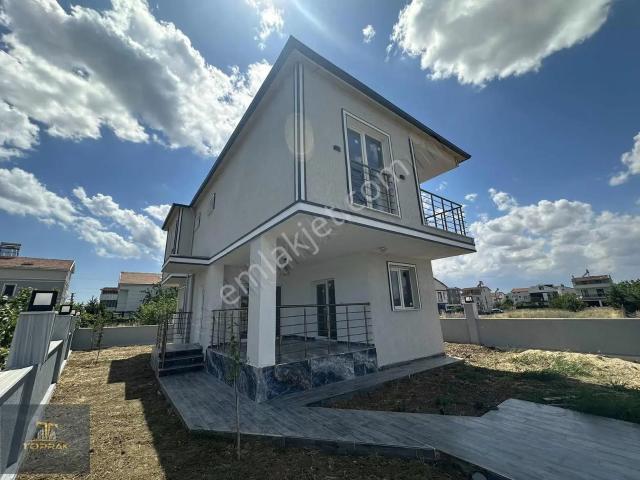 Yeniçiflikte 4+1 Müstakil Villa Toprak İnşaat