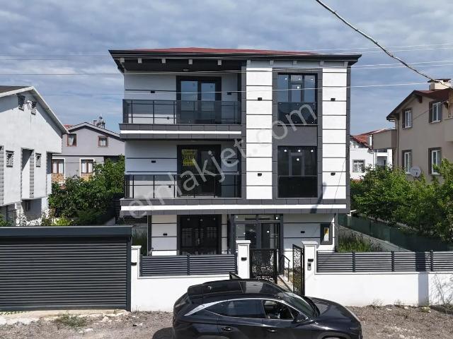 Yeniçiftlik Satılık 4+1 Müstakil Villa Denize Yürüme Mesafesinde