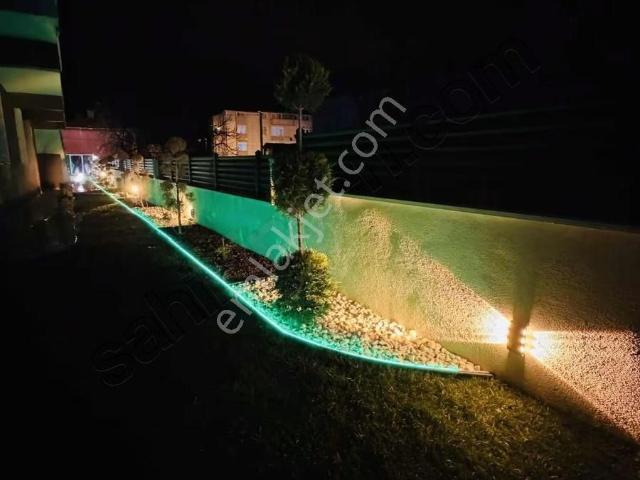 Yeniçiftlikte Her Katı 4+1 Ayrı Daire Düzeninde Müstakil Villa