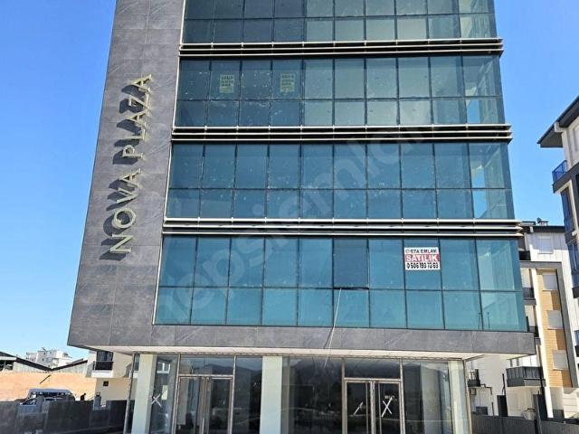 YENİKÖYDE KIRKGÖZ CD. ÜZERİ LÜKS PLAZA'DA 1+1 KİRALIK OFİS