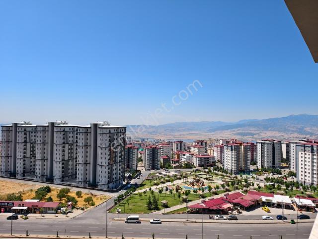 Yeni Rota'dan Kuzey Çevre Yolunda Satılık 2+1 Daire