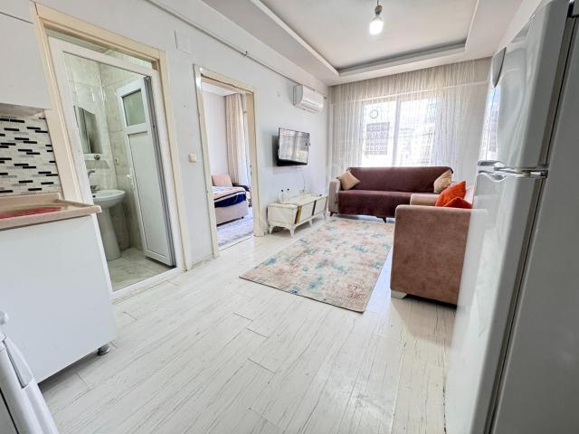 Yeni Rota'dan Piazza Civarı Eşyalı 1+1 Kiralık Daire