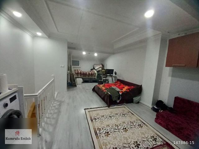 Yeni sağlam bina teraslı daire