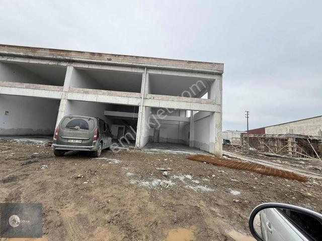 Yeni Sanayi Bloklarında Köşe Başı Fırsat Dükkan