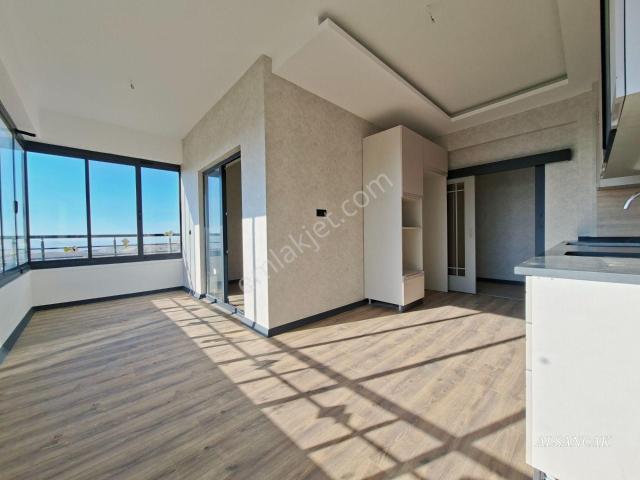 Yeni Sitede Geniş 2+1 Ankastre Set Yerden Isıtma Cam Balkon