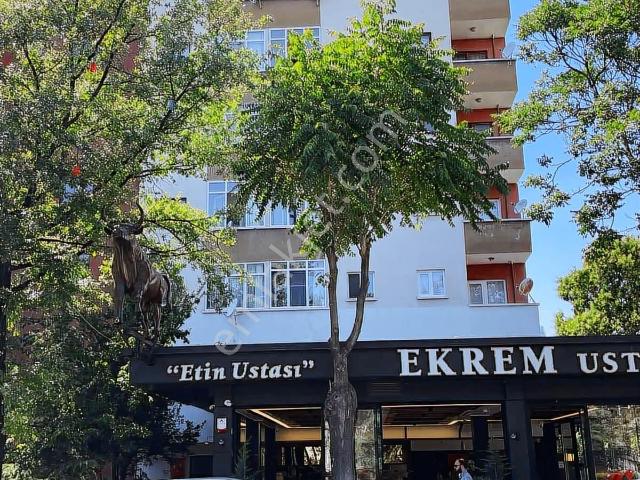 Yeniadliye Yanı Metro Karşısı Eşyalı Masrafsız Kiralık 1+1