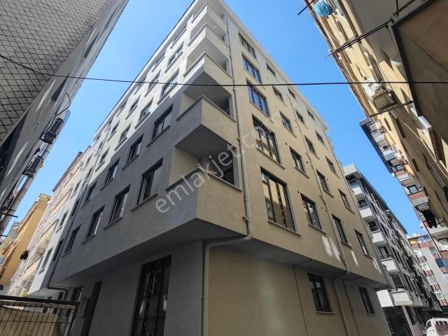 Yenibosna Bilal İ Habeş Cami Yakını 2+1 Krediye Uygun Sıfır Kat4