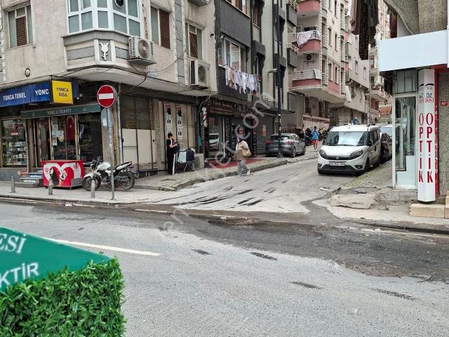Yenibosna Hürriyet Mahallesi Kiralık Dükkan