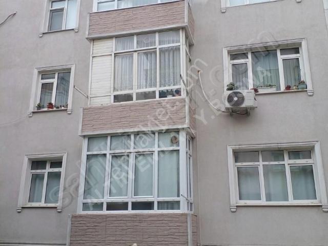 Yenibosna Merkezde Özazimkentte 3+1 Satılık Dayre